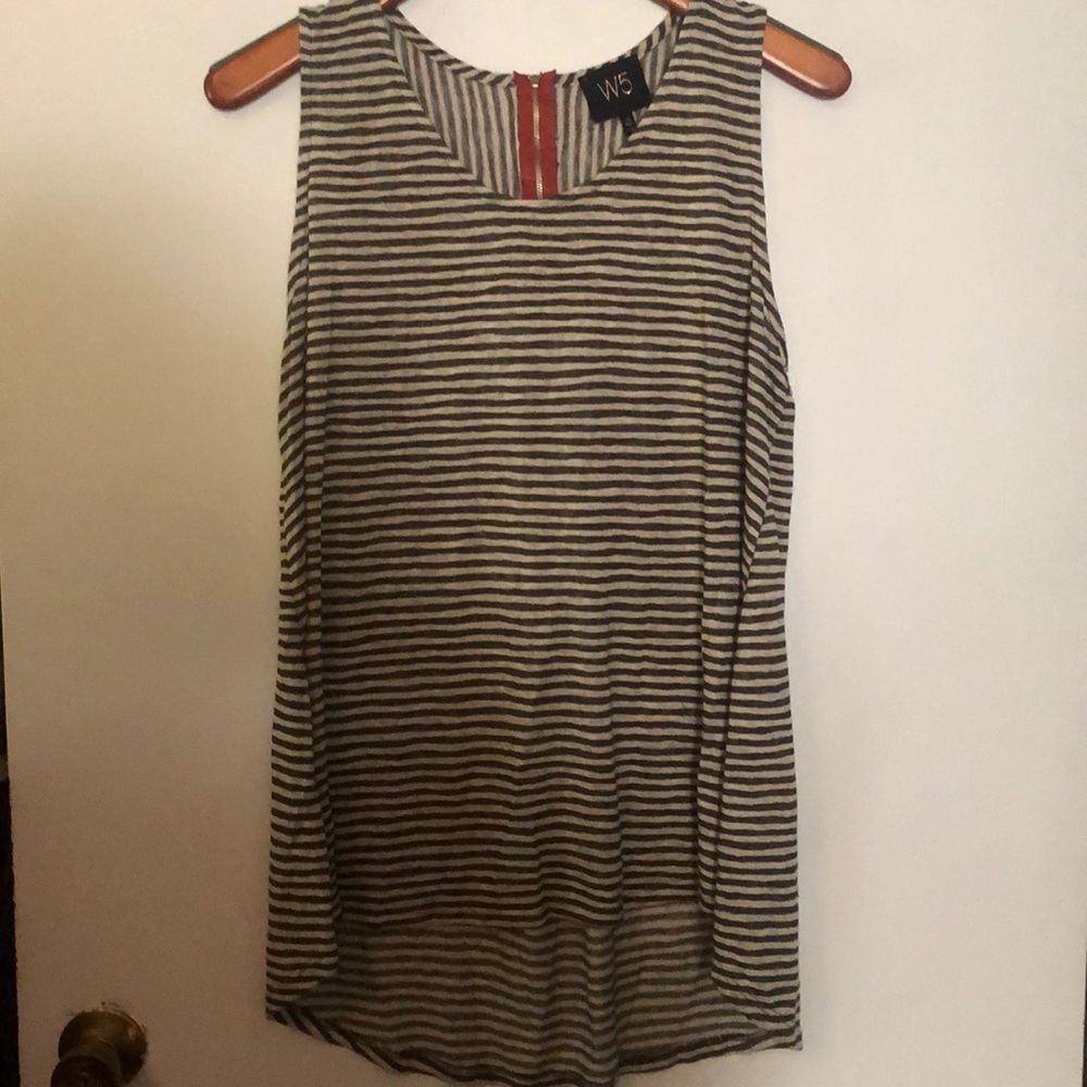 High low hem tank top